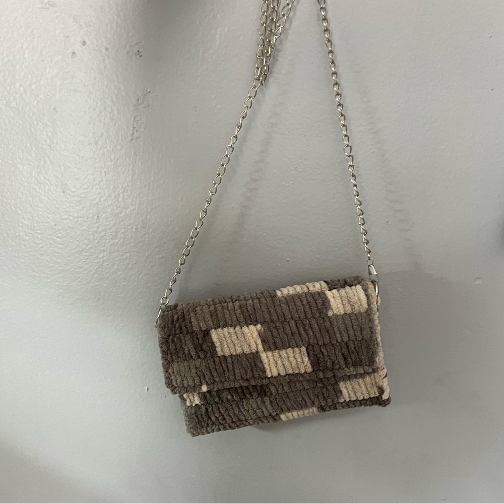 HANDMADE!!  👛 - Picture 2 of 2